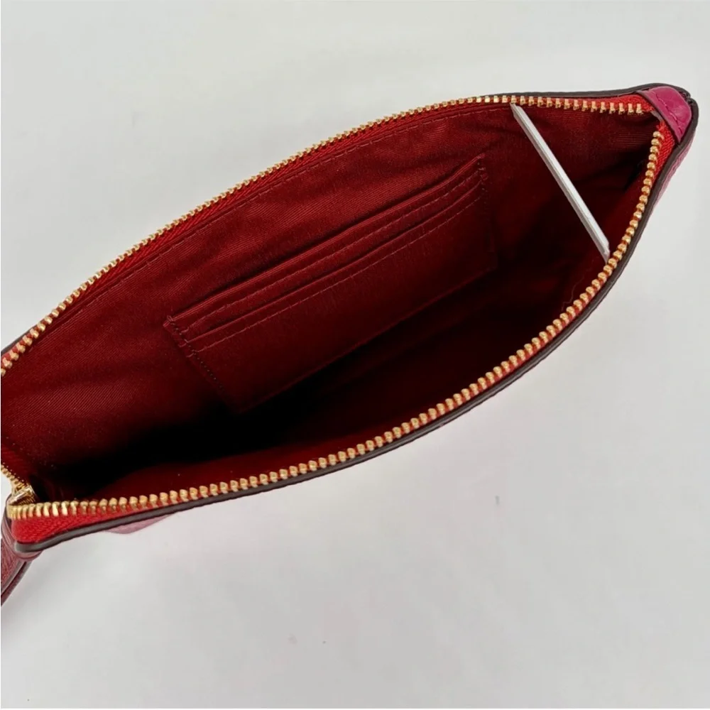 Coach Large Corner Zip Wristlet Wallet With Horse And Carriage